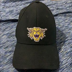 Men’s Under Armour wildcat golf hat